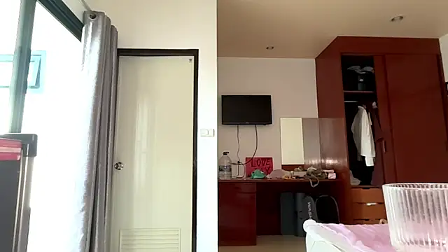 Show de kamila_18_french na webcam