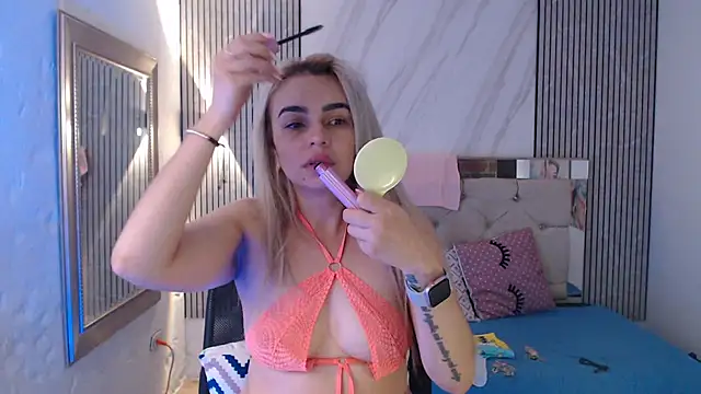XXX chat uživo modela ashley__tylor