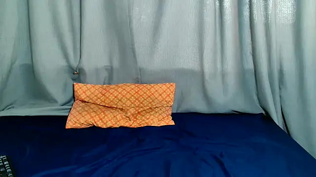 EROTIC_BARBIE28 即時 XXX 聊天