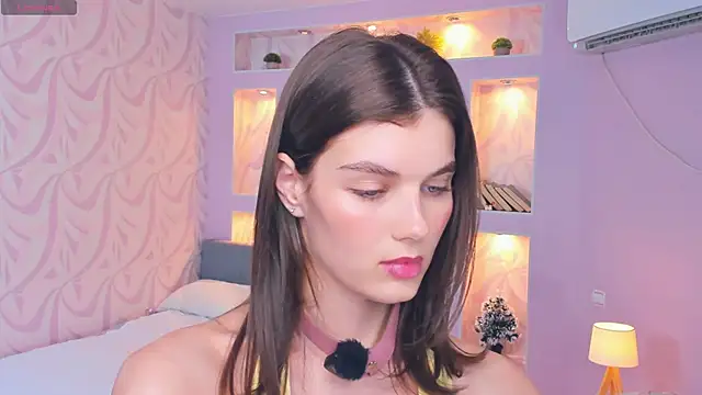 Pertunjukan Kamera Web FloraDobb