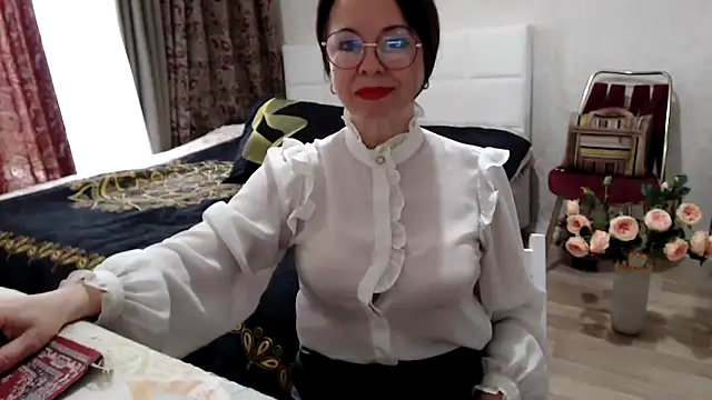 Arisa5000: απευθείας συνομιλία ΧΧΧ