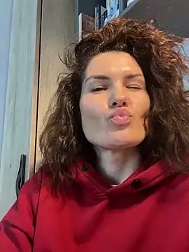 Chat +18 de Ms-Lust1- ao vivo