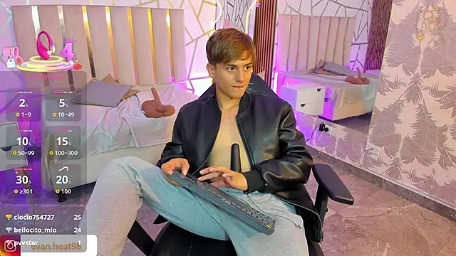 EVAN_TAY – Naživo XXX chat