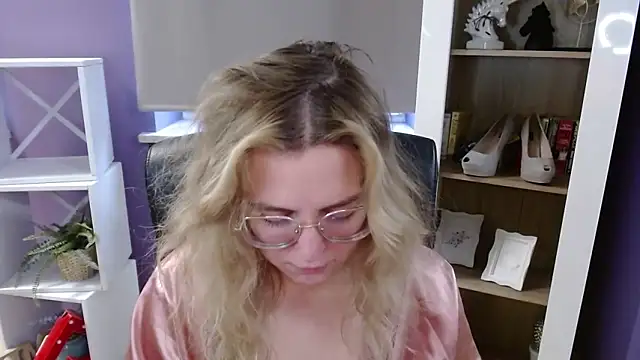 Zoey_EroticのライブXXXチャット