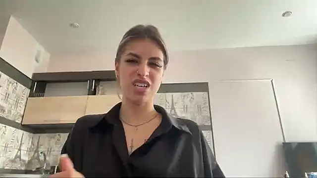 Pertunjukan Kamera Web Rossy_DE