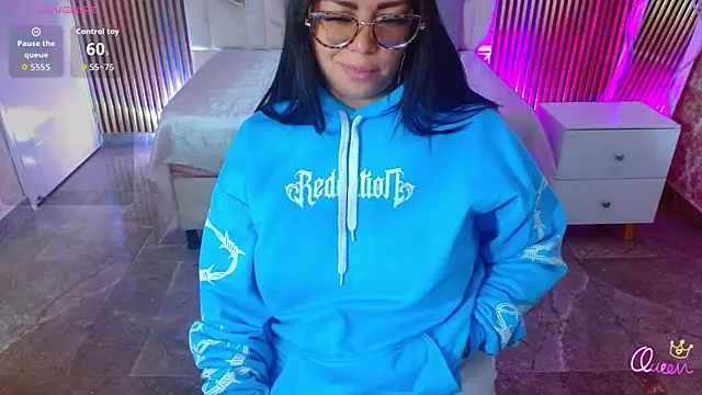 XXX chat uživo modela martinna_tay