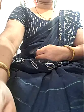 XXX chat uživo modela indianhotwife639