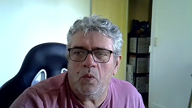 XXX chat uživo modela Laurent_oldmen