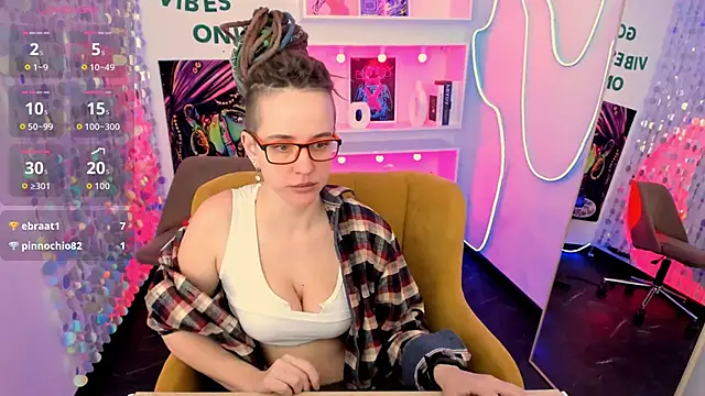 XXX chat uživo modela LisaFoxy_y