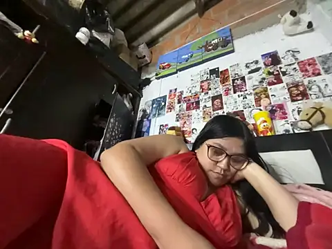 violeta_818 即時 XXX 聊 天