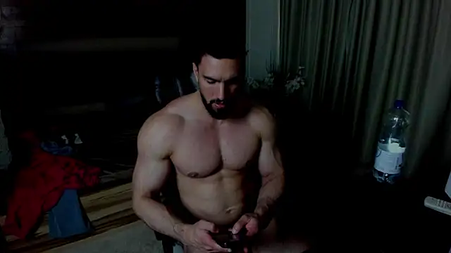 IvanHydee webcam show