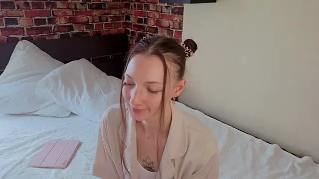 XXX chat uživo modela Lollyops