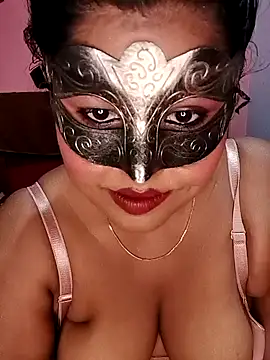 Maskedcurves live XXX chat