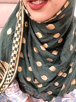 Indian-Aleena Live XXX-Chat