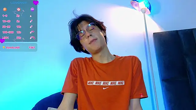 Živý XXX chat lui_x_dust