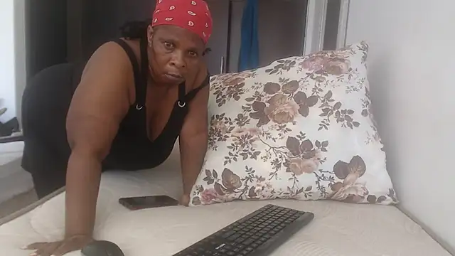 Lucia-boobs Live XXX-Chat