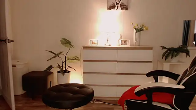 Lola_Richie 现场XXX聊天