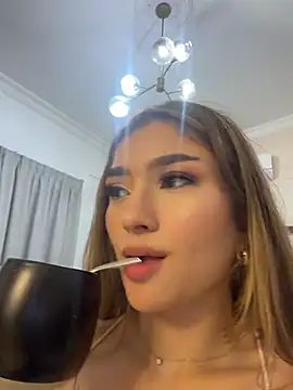 Arianavillada's Webcam Show