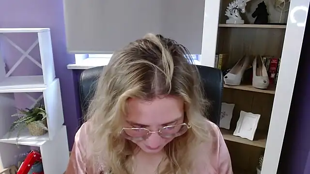 Chat XXX en directo de Zoey_Erotic