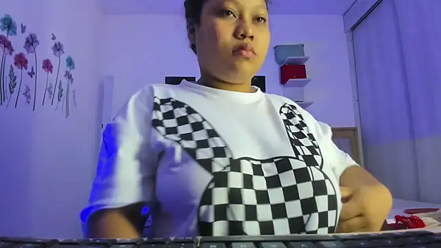 Lunastar02's Live XXX Chat