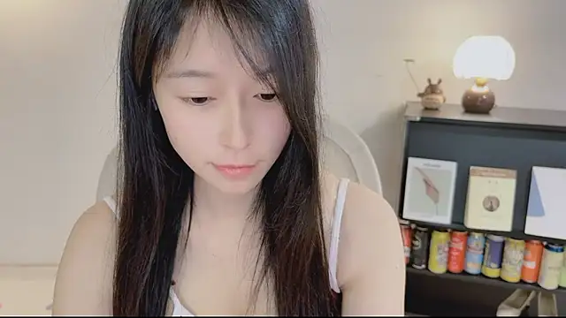 Chat +18 de Onechestnut ao vivo