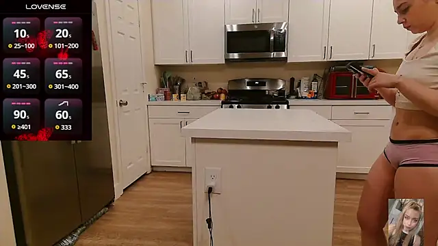 Blondiewithanass élő XXX-chatje