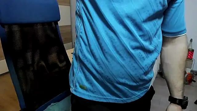 RobbyShawz webkamerás műsora