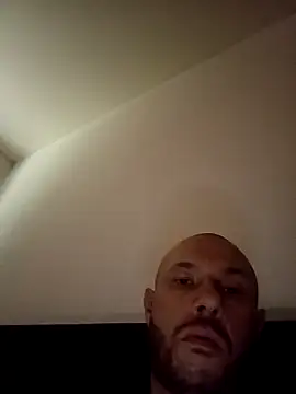 Guitccch Chat XXX live