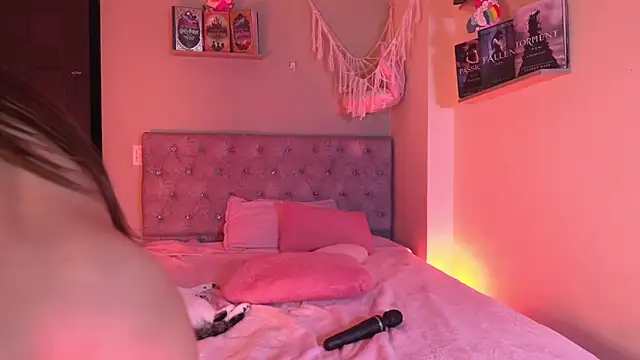 Alisha_Olsen_ Adlı Modelin Canlı XXX Sohbeti