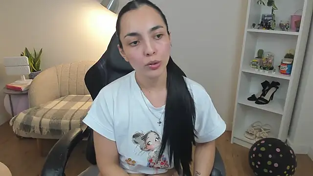 Онлайн чат XXX _BellaEvans_