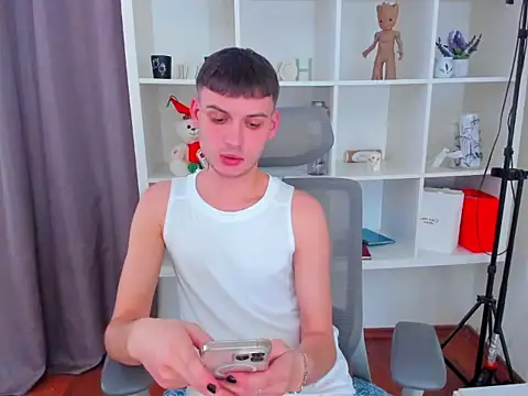 andboyfor6 ওয়েবক্যাম শো