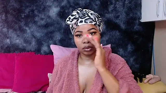 HugeJugs44DDD Live XXX-chat