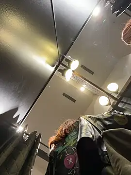 Vse_crazy 即時 XXX 聊天