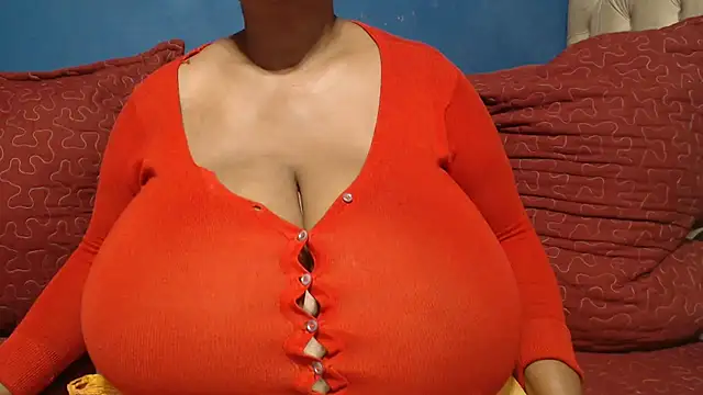 Show de CUTEFIRMMELONSS na webcam