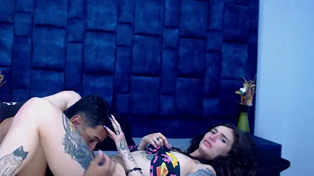 GroupNoLimits: онлайн-секс-чат