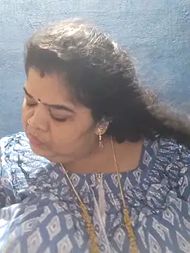 tamilthanushri – Live XXX-chat