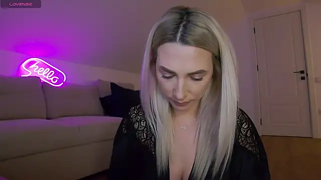 KhloeKn Live XXX chat