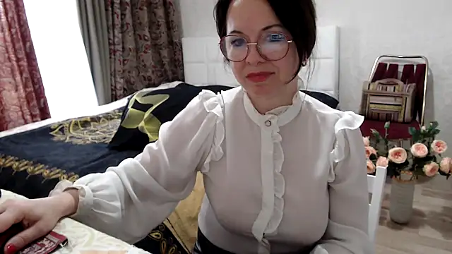 Arisa5000 élő XXX-chatje