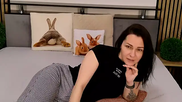 DitaNoir élő XXX-chatje