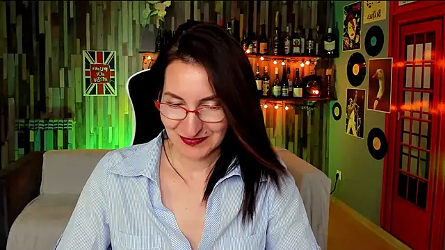 UnaTerra élő XXX-chatje