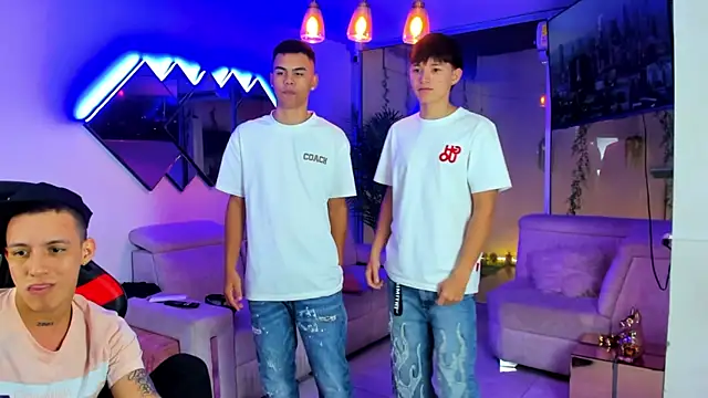 Houseofwarrios' Live XXX Chat