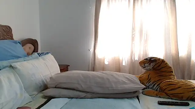 دردشة Hotcougar الجنسية المباشرة