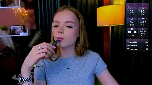 Chat XXX en directo de maddy_moah