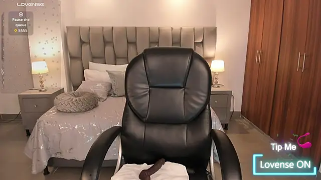 XXX chat uživo modela sarita_evanss