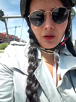 bellapaty Adlı Modelin Canlı XXX Sohbeti