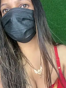 CUTI-NAINA's Live XXX Chat