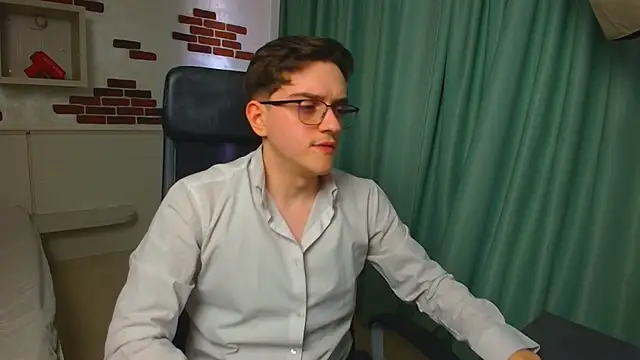 FelixStarkk Show in webcam