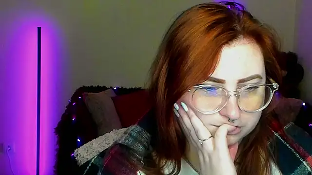 دردشة Alicia_love00 الجنسية المباشرة