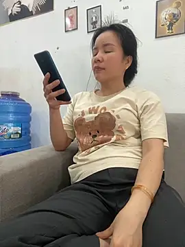 Czat XXX na żywo – Ivy_Trix2