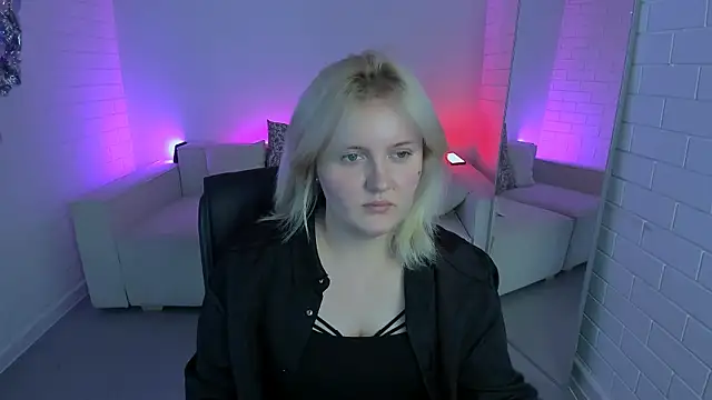 KathyBriggs' Live XXX Chat